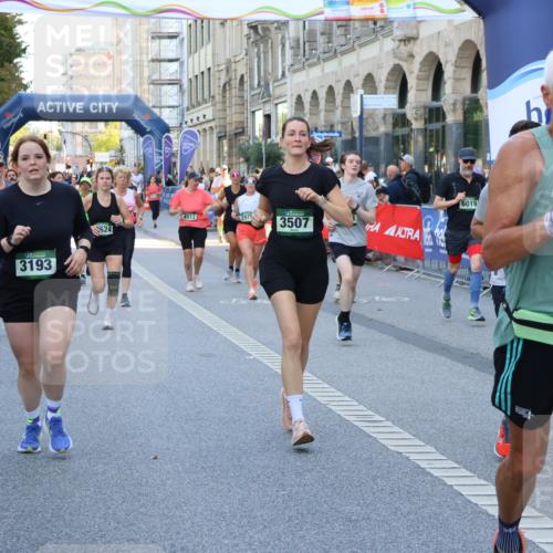 07.09.2025 - BARMER Alsterlauf Strokosch-Dieckow http://msf.ph/oto/8718535 07.09.2025 10:05:07 Ziel 2018, 2030, 2163, 2359, 2481, 2753, 2768, 3114, 3532, 3801, 3930, 4035, 4174, 4400, 4775, 4783, 4862, 5207, 5346, 5473, 5588, 5627, 5670, 5937, 6213, 6241, 8056, 8286, 8346, 8384, 8453, 8467 meine-sportfotos.de