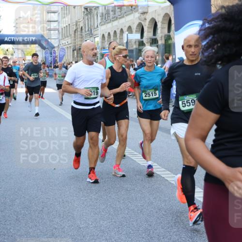 07.09.2025 - BARMER Alsterlauf Strokosch-Dieckow http://msf.ph/oto/8718565 07.09.2025 10:04:57 Ziel 2018, 2030, 2359, 2504, 2753, 2768, 2884, 3187, 3527, 3594, 3671, 3801, 4035, 4174, 4440, 4642, 4775, 4817, 4923, 4932, 5137, 5207, 5299, 5346, 5408, 5670, 5719, 5937, 6022, 6213, 8056, 8346, 8453, 8457, 8467 meine-sportfotos.de