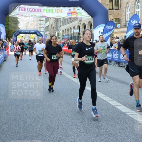 07.09.2025 - BARMER Alsterlauf Strokosch-Dieckow http://msf.ph/oto/8718594 07.09.2025 10:04:55 Ziel 2018, 2030, 2359, 2504, 2753, 2768, 2884, 3187, 3527, 3594, 3671, 4035, 4174, 4440, 4642, 4717, 4775, 4817, 4923, 4932, 5137, 5207, 5299, 5346, 5408, 5670, 5719, 5937, 6022, 6213, 8056, 8346, 8453, 8457, 8467 meine-sportfotos.de