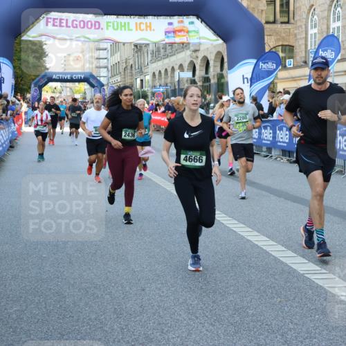 07.09.2025 - BARMER Alsterlauf Strokosch-Dieckow http://msf.ph/oto/8718601 07.09.2025 10:04:55 Ziel 2018, 2030, 2359, 2504, 2753, 2768, 2884, 3187, 3527, 3594, 3671, 4035, 4174, 4440, 4642, 4717, 4775, 4817, 4923, 4932, 5137, 5207, 5299, 5346, 5408, 5670, 5719, 5937, 6022, 6213, 8056, 8346, 8453, 8457, 8467 meine-sportfotos.de