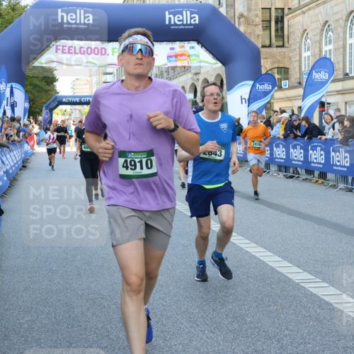 07.09.2025 - BARMER Alsterlauf Strokosch-Dieckow http://msf.ph/oto/8718615 07.09.2025 10:04:53 Ziel 2030, 2359, 2504, 2753, 2768, 2884, 3187, 3527, 3594, 3671, 3822, 3870, 4035, 4174, 4440, 4517, 4642, 4717, 4775, 4817, 4923, 4932, 5137, 5207, 5299, 5346, 5408, 5670, 5719, 5855, 5937, 6022, 6213, 8056, 8457 meine-sportfotos.de