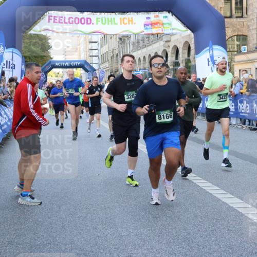 07.09.2025 - BARMER Alsterlauf Strokosch-Dieckow http://msf.ph/oto/8718682 07.09.2025 10:04:32 Ziel 2021, 2120, 2169, 2280, 2436, 2551, 2682, 2945, 2975, 3245, 3507, 3624, 3815, 3850, 3938, 3954, 4513, 4648, 4666, 4733, 4929, 5407, 5559, 5577, 5578, 5815, 5998, 6019, 6117, 6336, 8027, 8206, 8243, 8444 meine-sportfotos.de