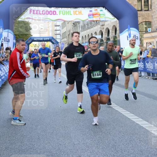 07.09.2025 - BARMER Alsterlauf Strokosch-Dieckow http://msf.ph/oto/8718685 07.09.2025 10:04:32 Ziel 2021, 2120, 2169, 2280, 2436, 2551, 2682, 2945, 2975, 3245, 3507, 3624, 3815, 3850, 3938, 3954, 4513, 4648, 4666, 4733, 4929, 5407, 5559, 5577, 5578, 5815, 5998, 6019, 6117, 6336, 8027, 8206, 8243, 8444 meine-sportfotos.de