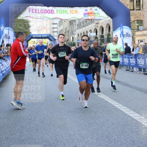 07.09.2025 - BARMER Alsterlauf Strokosch-Dieckow http://msf.ph/oto/8718703 07.09.2025 10:04:32 Ziel 2021, 2120, 2169, 2280, 2436, 2551, 2682, 2945, 2975, 3245, 3507, 3624, 3815, 3850, 3938, 3954, 4513, 4648, 4666, 4733, 4929, 5407, 5559, 5577, 5578, 5815, 5998, 6019, 6117, 6336, 8027, 8206, 8243, 8444 meine-sportfotos.de