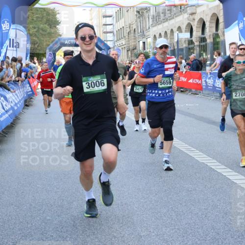 07.09.2025 - BARMER Alsterlauf Strokosch-Dieckow http://msf.ph/oto/8718712 07.09.2025 10:04:27 Ziel 2021, 2169, 2280, 2333, 2436, 2515, 2551, 2643, 2831, 2945, 2975, 3172, 3173, 3245, 3261, 3507, 3624, 3850, 3938, 3954, 4073, 4251, 4648, 4666, 4728, 4730, 4733, 4910, 4929, 5379, 5521, 5559, 5577, 5578, 5998, 6214, 6259, 6265, 6336, 8019, 8027, 8206, 8243, 8444 meine-sportfotos.de