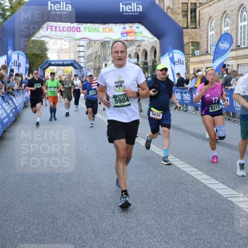 07.09.2025 - BARMER Alsterlauf Strokosch-Dieckow http://msf.ph/oto/8718719 07.09.2025 10:04:25 Ziel 2021, 2169, 2280, 2333, 2436, 2515, 2551, 2643, 2831, 2945, 3172, 3173, 3245, 3261, 3507, 3685, 3850, 3938, 3954, 4073, 4251, 4347, 4648, 4666, 4728, 4730, 4733, 4910, 4929, 5379, 5521, 5577, 5578, 5612, 5683, 5684, 5844, 6214, 6259, 6265, 6336, 8019, 8027, 8206, 8243 meine-sportfotos.de