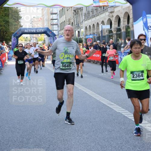 07.09.2025 - BARMER Alsterlauf Strokosch-Dieckow http://msf.ph/oto/8718723 07.09.2025 10:04:18 Ziel 2065, 2113, 2139, 2169, 2280, 2333, 2366, 2436, 2515, 2551, 2600, 2643, 2831, 2945, 2981, 3172, 3173, 3245, 3261, 3685, 3913, 3938, 3954, 3960, 4073, 4251, 4347, 4372, 4666, 4697, 4728, 4730, 4733, 4910, 5379, 5521, 5612, 5640, 5683, 5684, 5844, 6214, 6259, 6265, 6336, 8019, 8027, 8243, 8288 meine-sportfotos.de