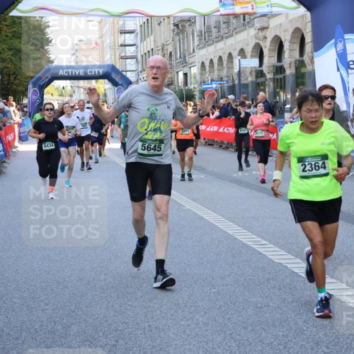 07.09.2025 - BARMER Alsterlauf Strokosch-Dieckow http://msf.ph/oto/8718724 07.09.2025 10:04:18 Ziel 2065, 2113, 2139, 2169, 2280, 2333, 2366, 2436, 2515, 2551, 2600, 2643, 2831, 2945, 2981, 3172, 3173, 3245, 3261, 3685, 3913, 3938, 3954, 3960, 4073, 4251, 4347, 4372, 4666, 4697, 4728, 4730, 4733, 4910, 5379, 5521, 5612, 5640, 5683, 5684, 5844, 6214, 6259, 6265, 6336, 8019, 8027, 8243, 8288 meine-sportfotos.de