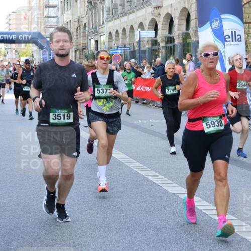 07.09.2025 - BARMER Alsterlauf Strokosch-Dieckow http://msf.ph/oto/8718749 07.09.2025 10:04:08 Ziel 2065, 2103, 2113, 2118, 2139, 2333, 2366, 2511, 2600, 2700, 2701, 2831, 2833, 2981, 3006, 3027, 3172, 3173, 3261, 3281, 3423, 3685, 3913, 3960, 4073, 4347, 4372, 4697, 4728, 4730, 4766, 4876, 4877, 4910, 5111, 5112, 5521, 5612, 5618, 5640, 5683, 5684, 5844, 5923, 6115, 8019, 8166, 8179, 8180, 8288, 8359, 8443 meine-sportfotos.de