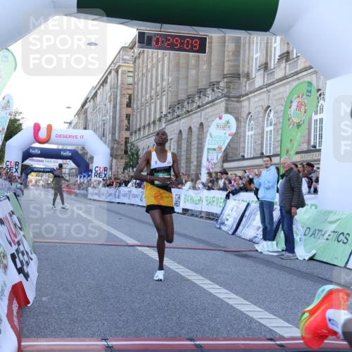 07.09.2025 - BARMER Alsterlauf Strokosch-Dieckow http://msf.ph/oto/8718784 07.09.2025 09:29:07 Ziel 2, 4 meine-sportfotos.de