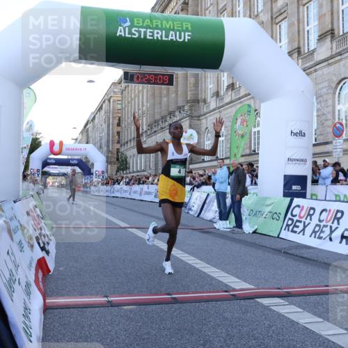 07.09.2025 - BARMER Alsterlauf Strokosch-Dieckow http://msf.ph/oto/8718786 07.09.2025 09:29:08 Ziel 2, 4 meine-sportfotos.de