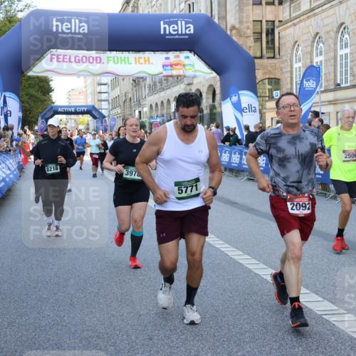07.09.2025 - BARMER Alsterlauf Strokosch-Dieckow http://msf.ph/oto/8718888 07.09.2025 10:03:49 Ziel 2112, 2259, 2271, 2364, 2477, 2511, 2620, 2644, 2702, 2708, 2709, 2859, 2956, 2986, 3006, 3420, 3436, 3764, 3765, 3766, 3918, 3946, 4392, 4461, 5236, 5303, 5479, 5497, 5645, 5659, 5689, 5753, 5923, 5984, 6005, 6007, 6031, 6115, 6205, 6296, 8041, 8166, 8183, 8213, 8301, 8434 meine-sportfotos.de