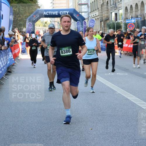 07.09.2025 - BARMER Alsterlauf Strokosch-Dieckow http://msf.ph/oto/8718917 07.09.2025 10:03:41 Ziel 2130, 2259, 2271, 2364, 2620, 2644, 2652, 2702, 2709, 2956, 3272, 3310, 3311, 3519, 3610, 3745, 3764, 3765, 3766, 3918, 3946, 4323, 4333, 4868, 4905, 5236, 5303, 5371, 5479, 5497, 5645, 5689, 5753, 5938, 5984, 6031, 6123, 6205, 6279, 8041, 8306, 8434 meine-sportfotos.de
