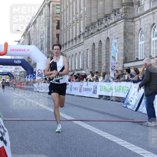 07.09.2025 - BARMER Alsterlauf Strokosch-Dieckow http://msf.ph/oto/8718918 07.09.2025 09:32:39 Ziel 8374 meine-sportfotos.de