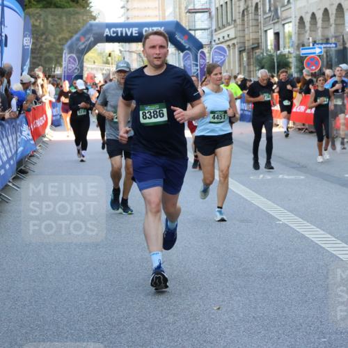 07.09.2025 - BARMER Alsterlauf Strokosch-Dieckow http://msf.ph/oto/8718920 07.09.2025 10:03:41 Ziel 2130, 2259, 2271, 2364, 2620, 2644, 2652, 2702, 2709, 2956, 3272, 3310, 3311, 3519, 3610, 3745, 3764, 3765, 3766, 3918, 3946, 4323, 4333, 4868, 4905, 5236, 5303, 5371, 5479, 5497, 5645, 5689, 5753, 5938, 5984, 6031, 6123, 6205, 6279, 8041, 8306, 8434 meine-sportfotos.de