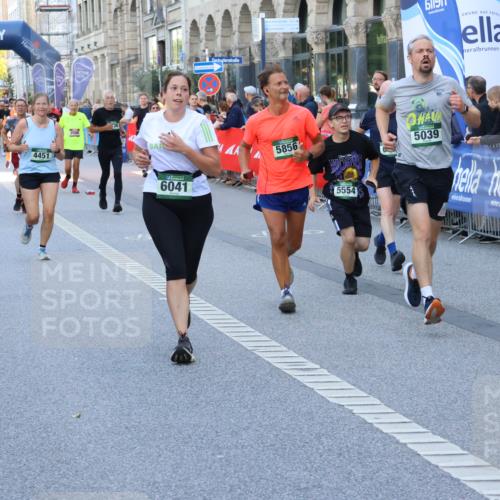 07.09.2025 - BARMER Alsterlauf Strokosch-Dieckow http://msf.ph/oto/8718933 07.09.2025 10:03:40 Ziel 2130, 2259, 2271, 2364, 2644, 2652, 2702, 2709, 2956, 3272, 3310, 3311, 3519, 3610, 3719, 3745, 3918, 3946, 4323, 4333, 4868, 4905, 5303, 5371, 5479, 5497, 5645, 5689, 5753, 5938, 6031, 6123, 6279, 8041, 8306, 8434 meine-sportfotos.de