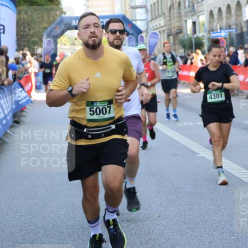 07.09.2025 - BARMER Alsterlauf Strokosch-Dieckow http://msf.ph/oto/8718974 07.09.2025 10:03:34 Ziel 2045, 2130, 2364, 2644, 2652, 2709, 3010, 3272, 3288, 3310, 3311, 3352, 3519, 3610, 3719, 3745, 3832, 3918, 3946, 4074, 4117, 4323, 4333, 4779, 4822, 4868, 4905, 5162, 5225, 5303, 5320, 5371, 5479, 5645, 5689, 5800, 5938, 6002, 6123, 6153, 6279, 8041, 8306 meine-sportfotos.de