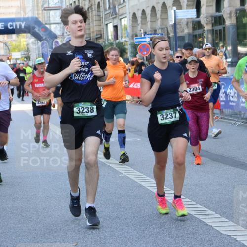 07.09.2025 - BARMER Alsterlauf Strokosch-Dieckow http://msf.ph/oto/8718999 07.09.2025 10:03:32 Ziel 2045, 2046, 2107, 2130, 2364, 2370, 2371, 2644, 2652, 3010, 3233, 3272, 3288, 3310, 3311, 3352, 3519, 3610, 3719, 3745, 3832, 4074, 4117, 4323, 4333, 4779, 4822, 4868, 4905, 5162, 5225, 5320, 5371, 5479, 5689, 5800, 5938, 6002, 6123, 6153, 6279, 8041, 8306 meine-sportfotos.de