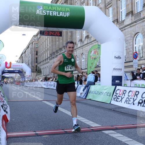07.09.2025 - BARMER Alsterlauf Strokosch-Dieckow http://msf.ph/oto/8719011 07.09.2025 09:34:24 Ziel 5747 meine-sportfotos.de