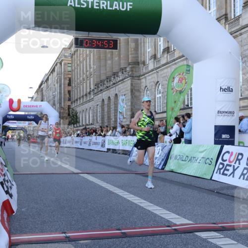 07.09.2025 - BARMER Alsterlauf Strokosch-Dieckow http://msf.ph/oto/8719054 07.09.2025 09:34:51 Ziel 3926, 4138, 4286, 5604, 5641, 5826, 8037 meine-sportfotos.de