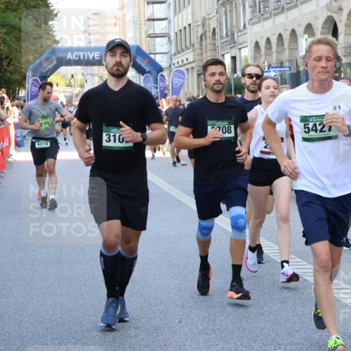 07.09.2025 - BARMER Alsterlauf Strokosch-Dieckow http://msf.ph/oto/8719058 07.09.2025 10:03:22 Ziel 2045, 2046, 2107, 2306, 2326, 2370, 2371, 2455, 2459, 2506, 3010, 3073, 3095, 3104, 3233, 3288, 3352, 3719, 3809, 3832, 3941, 3962, 3978, 4074, 4117, 4662, 4779, 4822, 4905, 5039, 5162, 5225, 5320, 5554, 5695, 5736, 5771, 5800, 6002, 6153, 6279, 6280, 8160, 8172, 8177, 8216, 8386 meine-sportfotos.de
