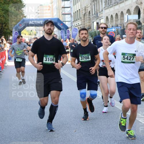 07.09.2025 - BARMER Alsterlauf Strokosch-Dieckow http://msf.ph/oto/8719064 07.09.2025 10:03:22 Ziel 2045, 2046, 2107, 2306, 2326, 2370, 2371, 2455, 2459, 2506, 3010, 3073, 3095, 3104, 3233, 3288, 3352, 3719, 3809, 3832, 3941, 3962, 3978, 4074, 4117, 4662, 4779, 4822, 4905, 5039, 5162, 5225, 5320, 5554, 5695, 5736, 5771, 5800, 6002, 6153, 6279, 6280, 8160, 8172, 8177, 8216, 8386 meine-sportfotos.de