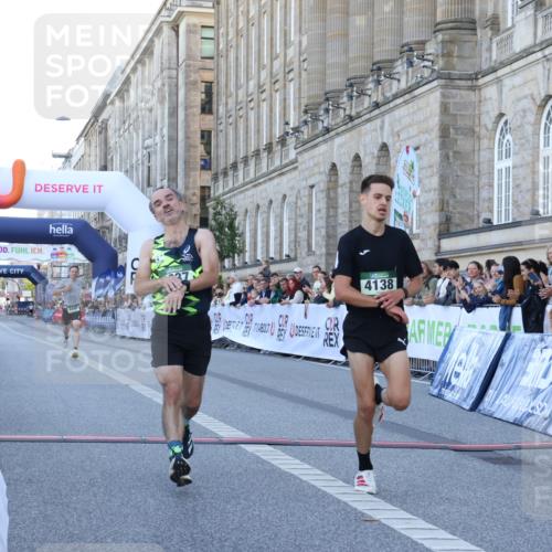 07.09.2025 - BARMER Alsterlauf Strokosch-Dieckow http://msf.ph/oto/8719069 07.09.2025 09:34:57 Ziel 3926, 4138, 4288, 5604, 5641, 8037 meine-sportfotos.de