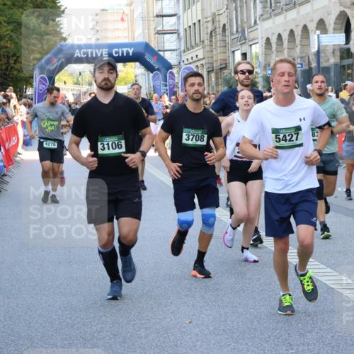07.09.2025 - BARMER Alsterlauf Strokosch-Dieckow http://msf.ph/oto/8719081 07.09.2025 10:03:22 Ziel 2045, 2046, 2107, 2306, 2326, 2370, 2371, 2455, 2459, 2506, 3010, 3073, 3095, 3104, 3233, 3288, 3352, 3719, 3809, 3832, 3941, 3962, 3978, 4074, 4117, 4662, 4779, 4822, 4905, 5039, 5162, 5225, 5320, 5554, 5695, 5736, 5771, 5800, 6002, 6153, 6279, 6280, 8160, 8172, 8177, 8216, 8386 meine-sportfotos.de