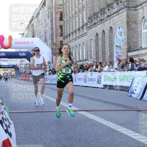 07.09.2025 - BARMER Alsterlauf Strokosch-Dieckow http://msf.ph/oto/8719143 07.09.2025 09:35:42 Ziel 25, 5390 meine-sportfotos.de