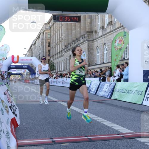 07.09.2025 - BARMER Alsterlauf Strokosch-Dieckow http://msf.ph/oto/8719146 07.09.2025 09:35:42 Ziel 25, 5390 meine-sportfotos.de