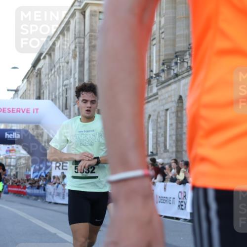 07.09.2025 - BARMER Alsterlauf Strokosch-Dieckow http://msf.ph/oto/8719189 07.09.2025 09:36:10 Ziel 3422, 3841, 4041, 4614, 5206, 5532, 5666, 5754, 6316, 8008 meine-sportfotos.de