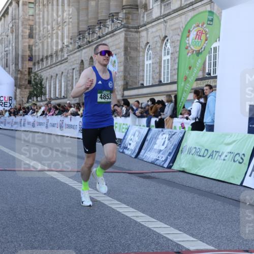 07.09.2025 - BARMER Alsterlauf Strokosch-Dieckow http://msf.ph/oto/8719273 07.09.2025 09:36:54 Ziel 3418, 4853, 5046, 5066, 5700, 5748, 5924 meine-sportfotos.de