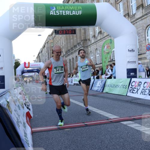 07.09.2025 - BARMER Alsterlauf Strokosch-Dieckow http://msf.ph/oto/8719281 07.09.2025 09:37:00 Ziel 3418, 5046, 5066, 5700 meine-sportfotos.de