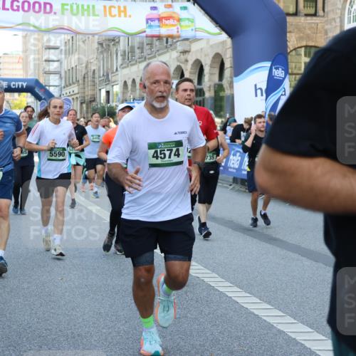 07.09.2025 - BARMER Alsterlauf Strokosch-Dieckow http://msf.ph/oto/8719295 07.09.2025 10:02:48 Ziel 2020, 2294, 2334, 2393, 2482, 2542, 2898, 2947, 3053, 3137, 3229, 3238, 3240, 3433, 3708, 3773, 4093, 4172, 4276, 4278, 4643, 4812, 4960, 4973, 5151, 5427, 5522, 5665, 5781, 5804, 5845, 5999, 6207, 8271 meine-sportfotos.de