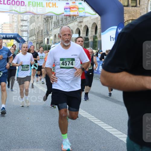 07.09.2025 - BARMER Alsterlauf Strokosch-Dieckow http://msf.ph/oto/8719299 07.09.2025 10:02:48 Ziel 2020, 2294, 2334, 2393, 2482, 2542, 2898, 2947, 3053, 3137, 3229, 3238, 3240, 3433, 3708, 3773, 4093, 4172, 4276, 4278, 4643, 4812, 4960, 4973, 5151, 5427, 5522, 5665, 5781, 5804, 5845, 5999, 6207, 8271 meine-sportfotos.de
