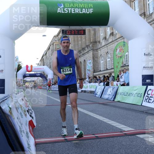 07.09.2025 - BARMER Alsterlauf Strokosch-Dieckow http://msf.ph/oto/8719304 07.09.2025 09:37:17 Ziel 4253, 5370, 5374, 5429, 6068, 8314 meine-sportfotos.de