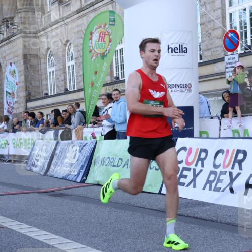 07.09.2025 - BARMER Alsterlauf Strokosch-Dieckow http://msf.ph/oto/8719308 07.09.2025 09:37:21 Ziel 3271, 4253, 5370 meine-sportfotos.de
