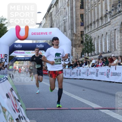 07.09.2025 - BARMER Alsterlauf Strokosch-Dieckow http://msf.ph/oto/8719335 07.09.2025 09:37:41 Ziel 8077, 8221 meine-sportfotos.de