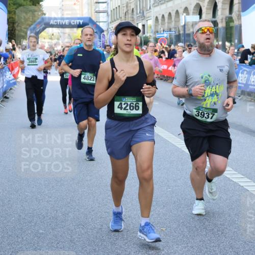 07.09.2025 - BARMER Alsterlauf Strokosch-Dieckow http://msf.ph/oto/8719426 07.09.2025 10:02:31 Ziel 2298, 2539, 2898, 3053, 3225, 3433, 3506, 3522, 3773, 3805, 3888, 4106, 4562, 4596, 4836, 5022, 5078, 5151, 5555, 5564, 5656, 5665, 5810, 5927, 5999, 6349, 8234, 8252, 8349, 8416, 8452 meine-sportfotos.de