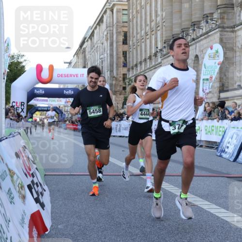 07.09.2025 - BARMER Alsterlauf Strokosch-Dieckow http://msf.ph/oto/8719473 07.09.2025 09:38:50 Ziel 2613, 3717, 4444, 4763, 5189, 5274, 5393, 5394, 5458, 5546 meine-sportfotos.de