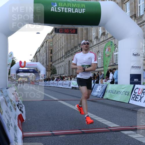 07.09.2025 - BARMER Alsterlauf Strokosch-Dieckow http://msf.ph/oto/8719487 07.09.2025 09:38:56 Ziel 4763, 5393, 5546 meine-sportfotos.de