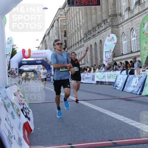 07.09.2025 - BARMER Alsterlauf Strokosch-Dieckow http://msf.ph/oto/8719497 07.09.2025 09:39:06 Ziel 2238, 4040, 5749, 8218 meine-sportfotos.de