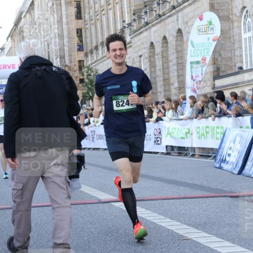 07.09.2025 - BARMER Alsterlauf Strokosch-Dieckow http://msf.ph/oto/8719524 07.09.2025 09:39:18 Ziel 2058, 3124, 3380, 4037, 4526, 4627, 5995, 6172, 8218, 8247, 8343, 8476 meine-sportfotos.de