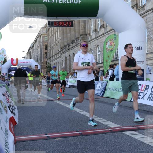 07.09.2025 - BARMER Alsterlauf Strokosch-Dieckow http://msf.ph/oto/8719536 07.09.2025 09:39:22 Ziel 2058, 3124, 3380, 3670, 4037, 4526, 4627, 4695, 5964, 5965, 5995, 6172, 8247, 8343, 8476 meine-sportfotos.de