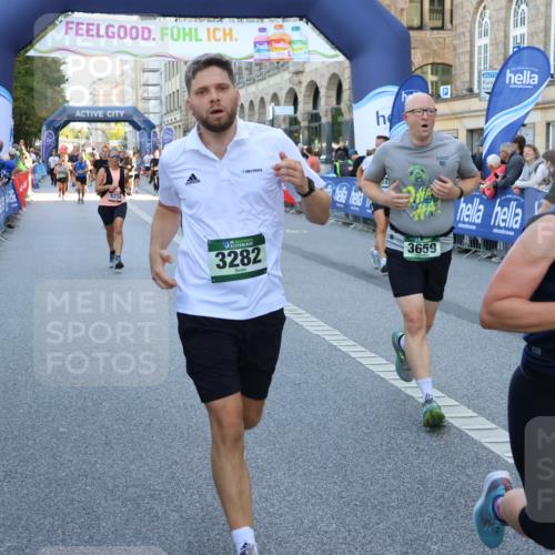 07.09.2025 - BARMER Alsterlauf Strokosch-Dieckow http://msf.ph/oto/8719550 07.09.2025 10:02:15 Ziel 2138, 2444, 2518, 2539, 2595, 2880, 3111, 3113, 3253, 3522, 3682, 3683, 4085, 4163, 4329, 4411, 4476, 4493, 4494, 4574, 4668, 4735, 4982, 5022, 5221, 5259, 5328, 5454, 5482, 5564, 5580, 5590, 5626, 5636, 5656, 5672, 5699, 5794, 5809, 5859, 5927, 5928, 6032, 6164, 8029, 8036, 8406, 8416, 8420 meine-sportfotos.de