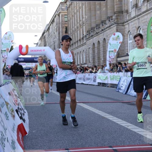 07.09.2025 - BARMER Alsterlauf Strokosch-Dieckow http://msf.ph/oto/8719557 07.09.2025 09:39:29 Ziel 2083, 3124, 3670, 4526, 4676, 4695, 5790, 5964, 5965, 5995, 6172, 6209, 6308 meine-sportfotos.de