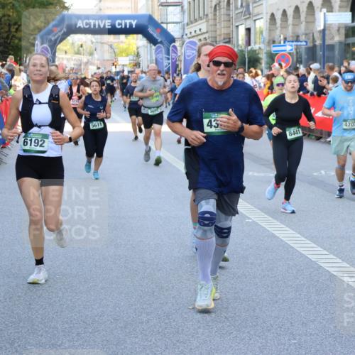 07.09.2025 - BARMER Alsterlauf Strokosch-Dieckow http://msf.ph/oto/8719572 07.09.2025 10:02:08 Ziel 2036, 2138, 2273, 2274, 2444, 2518, 2589, 2595, 2623, 2693, 2726, 2880, 2902, 2952, 3082, 3111, 3113, 3210, 3226, 3235, 3253, 3747, 3937, 3967, 4038, 4085, 4163, 4266, 4329, 4411, 4454, 4476, 4493, 4494, 4574, 4735, 4861, 4982, 5221, 5259, 5328, 5454, 5482, 5540, 5556, 5580, 5590, 5636, 5672, 5699, 5794, 5809, 5859, 6147, 6155, 6164, 8029, 8036, 8420, 8429 meine-sportfotos.de