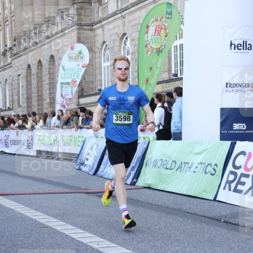 07.09.2025 - BARMER Alsterlauf Strokosch-Dieckow http://msf.ph/oto/8719592 07.09.2025 09:39:42 Ziel 3598, 3633, 3999, 4122, 4521, 4798, 5080, 5209, 5687, 5993 meine-sportfotos.de