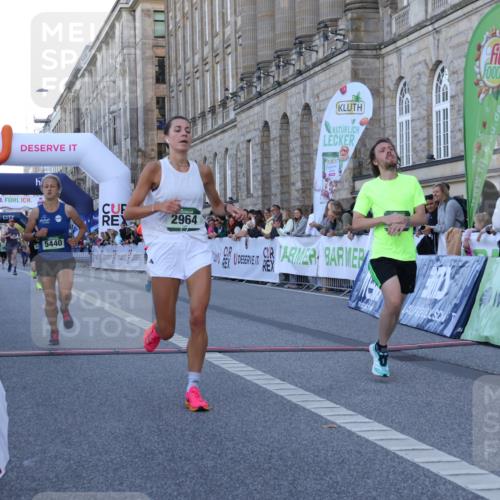 07.09.2025 - BARMER Alsterlauf Strokosch-Dieckow http://msf.ph/oto/8719634 07.09.2025 09:40:01 Ziel 2401, 2566, 2964, 3180, 3701, 3753, 5436, 5440 meine-sportfotos.de