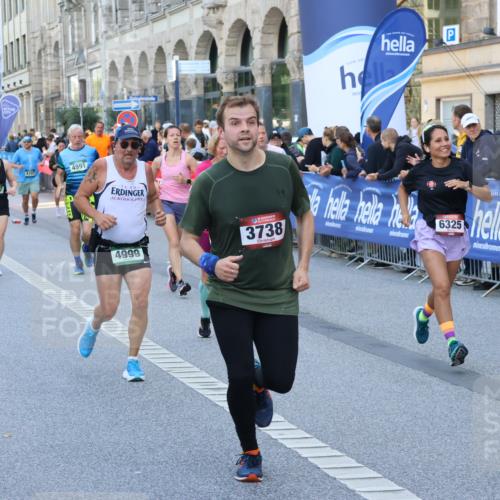 07.09.2025 - BARMER Alsterlauf Strokosch-Dieckow http://msf.ph/oto/8719638 07.09.2025 10:02:02 Ziel 2036, 2138, 2217, 2273, 2274, 2346, 2347, 2444, 2589, 2595, 2623, 2693, 2726, 2766, 2811, 2885, 2902, 2952, 3082, 3210, 3226, 3235, 3253, 3375, 3431, 3498, 3747, 3826, 3865, 3937, 3967, 4027, 4038, 4170, 4232, 4266, 4411, 4454, 4476, 4493, 4494, 4823, 4861, 4982, 5259, 5312, 5328, 5482, 5512, 5540, 5556, 5672, 5794, 5857, 5859, 5891, 6147, 6155, 8294, 8429 meine-sportfotos.de